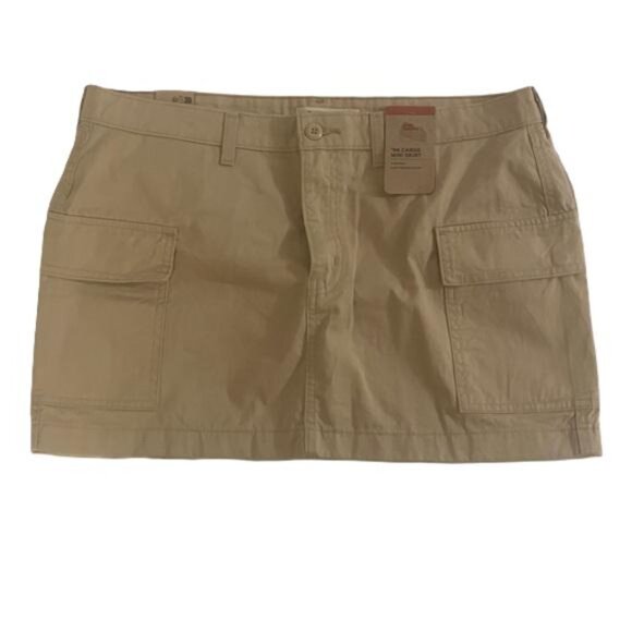 Signature by Levi Strauss Dresses & Skirts - Levi’s Women's '94 Cargo Mini Skirt Size 32 Khaki Tan Beige Mid Rise $59.50 Nwt